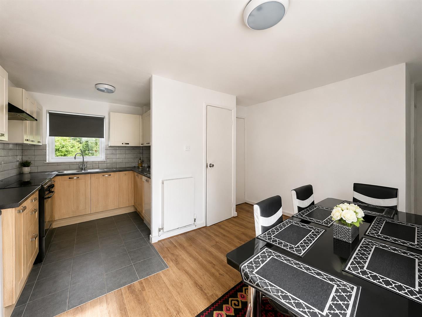 3 bed property in Glazier Drive, Milton Keynes